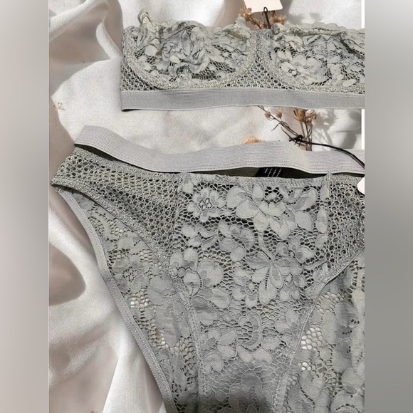Else Petunia Bikini Lingerie Set – Elegant Gray Floral Lace - Picture 5 of 6